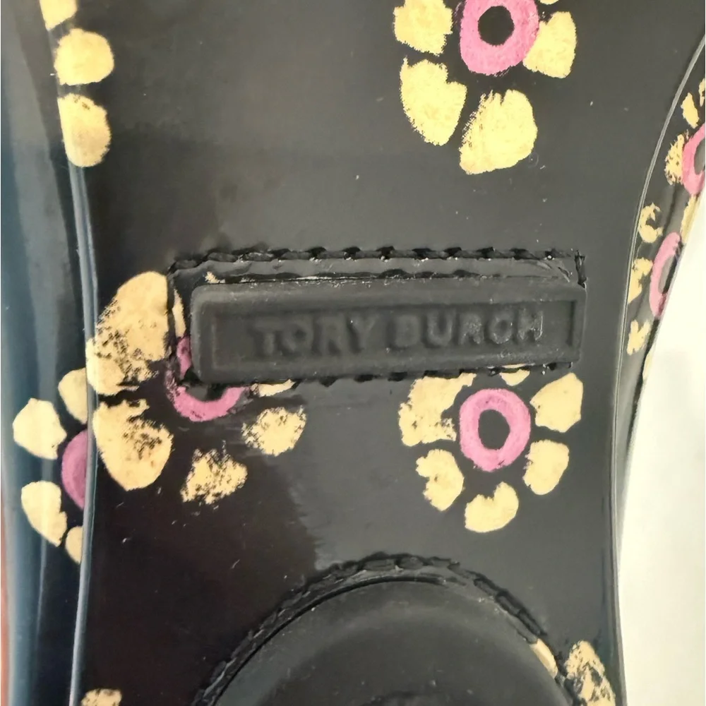 TORY BURCH Minnie Travel Logo Ballet Flats Black Pink Stamped Floral Size 6